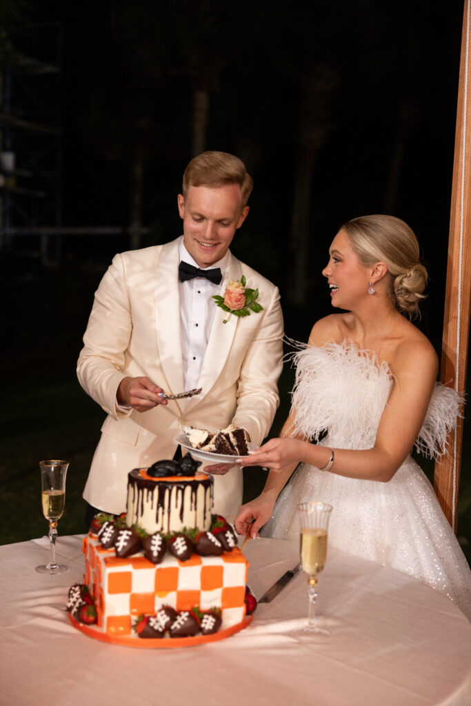 second cake cutting at carillon wedding in Florida