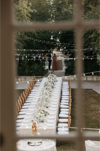 the court wedding table details in Florida